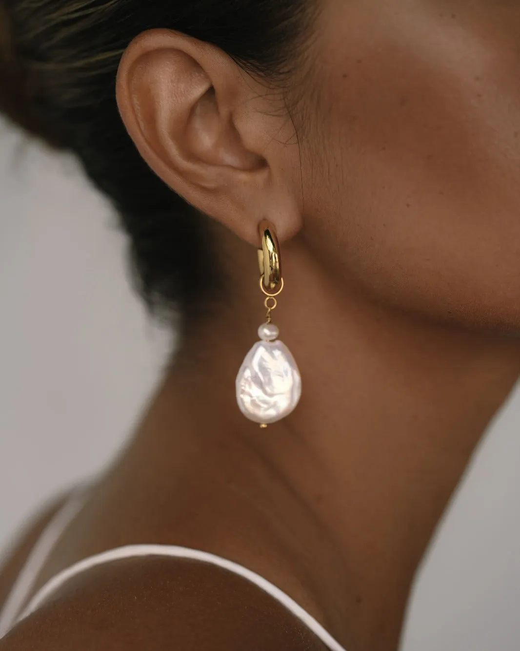 BAROQUE PEARL CHARMS