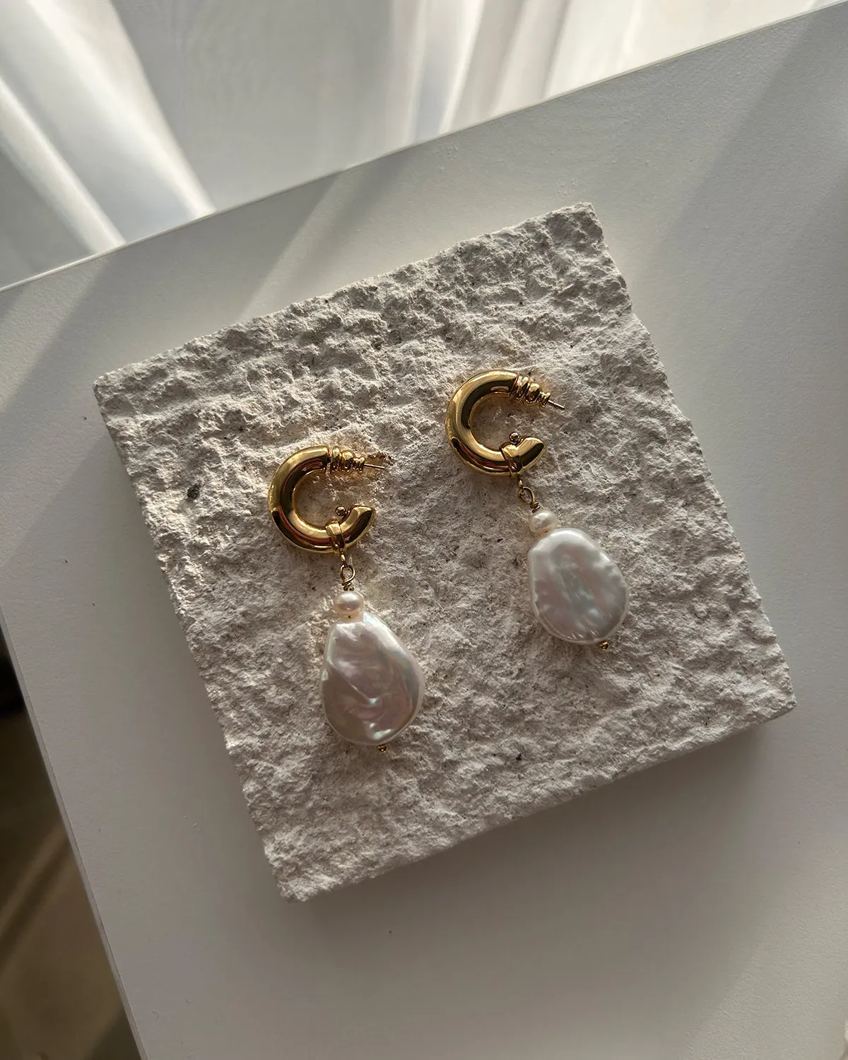 BAROQUE PEARL CHARMS