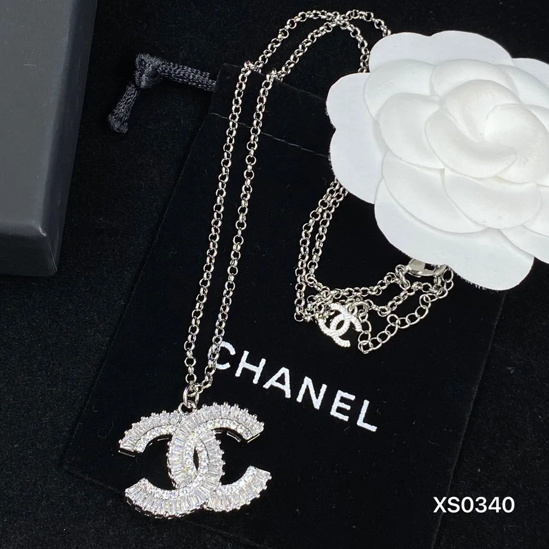 CHL Necklaces 040