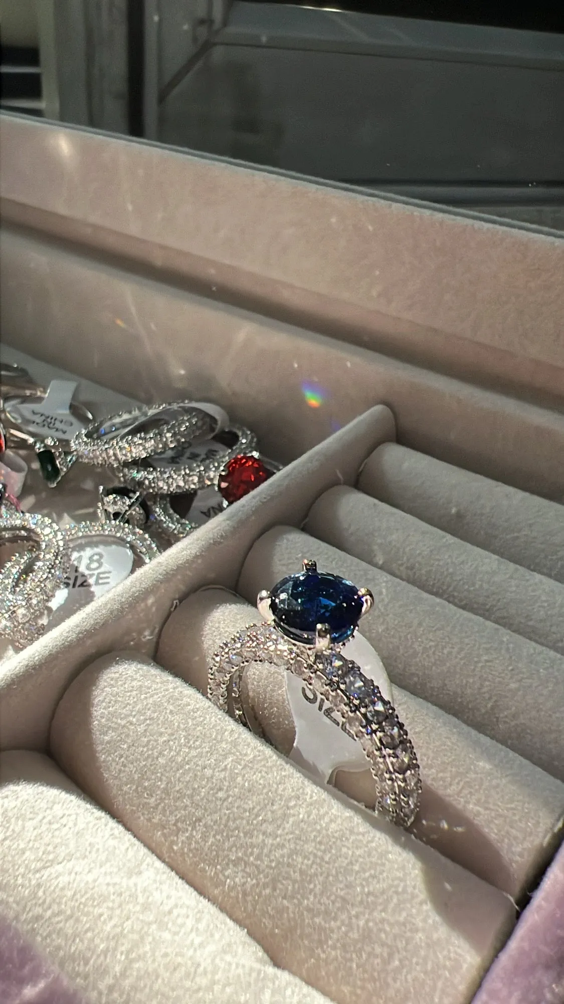 Evie rings