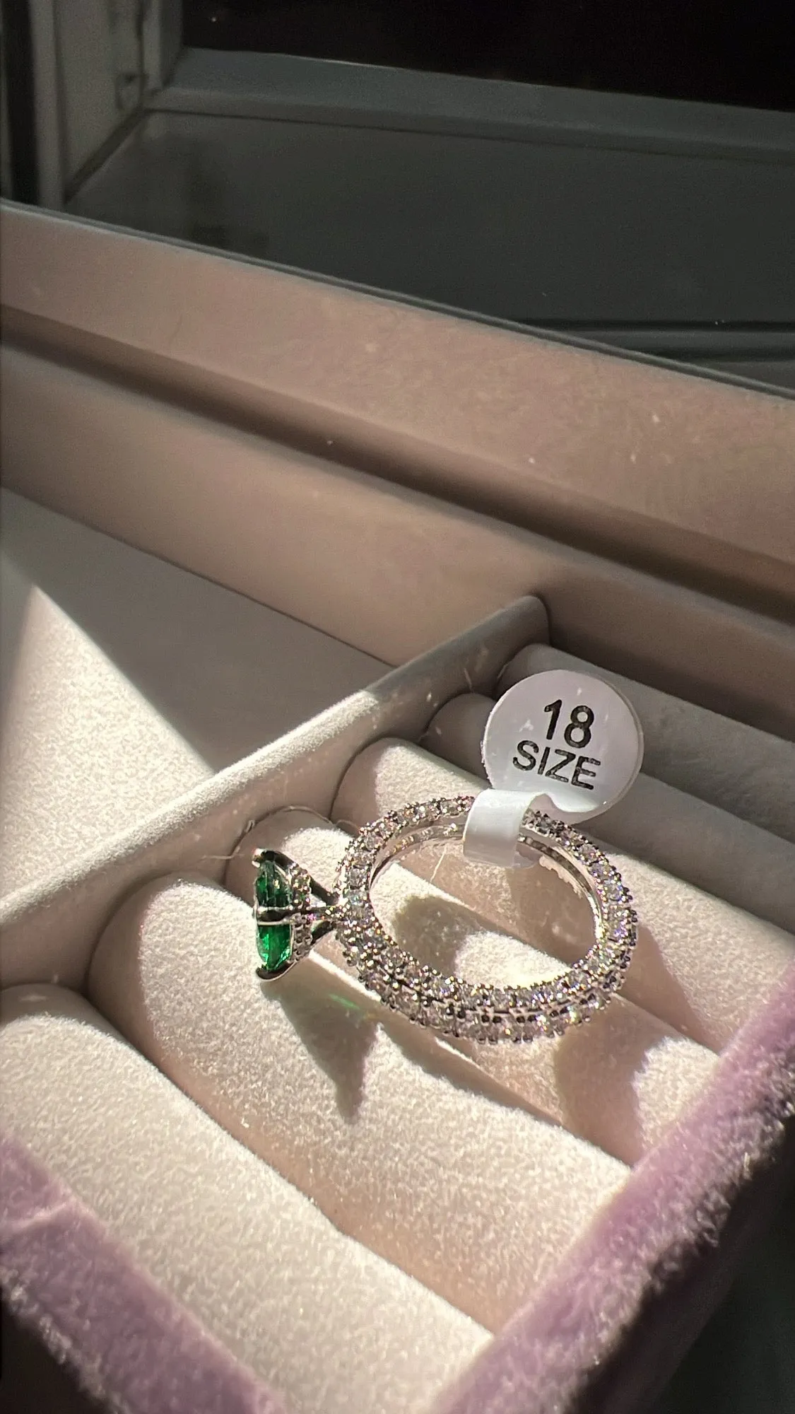 Evie rings
