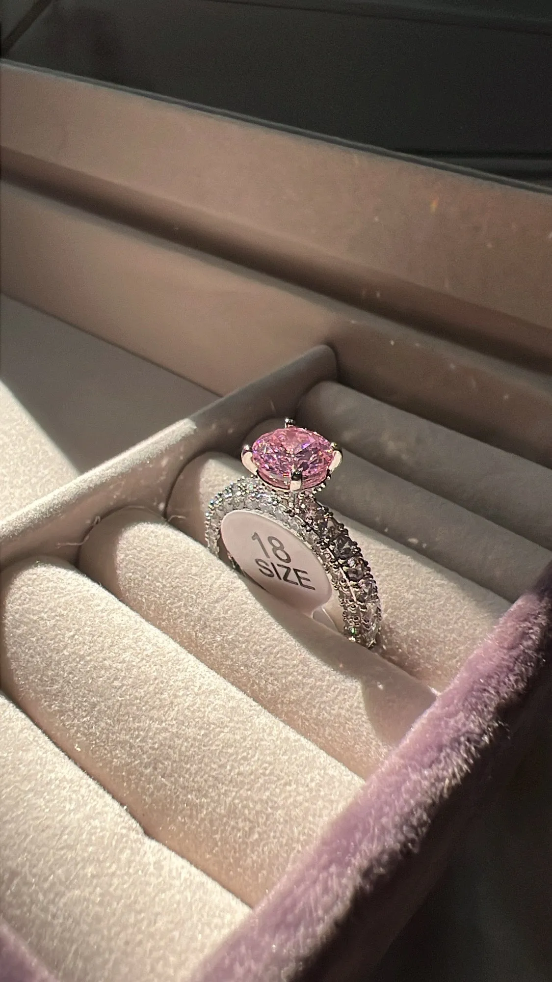 Evie rings
