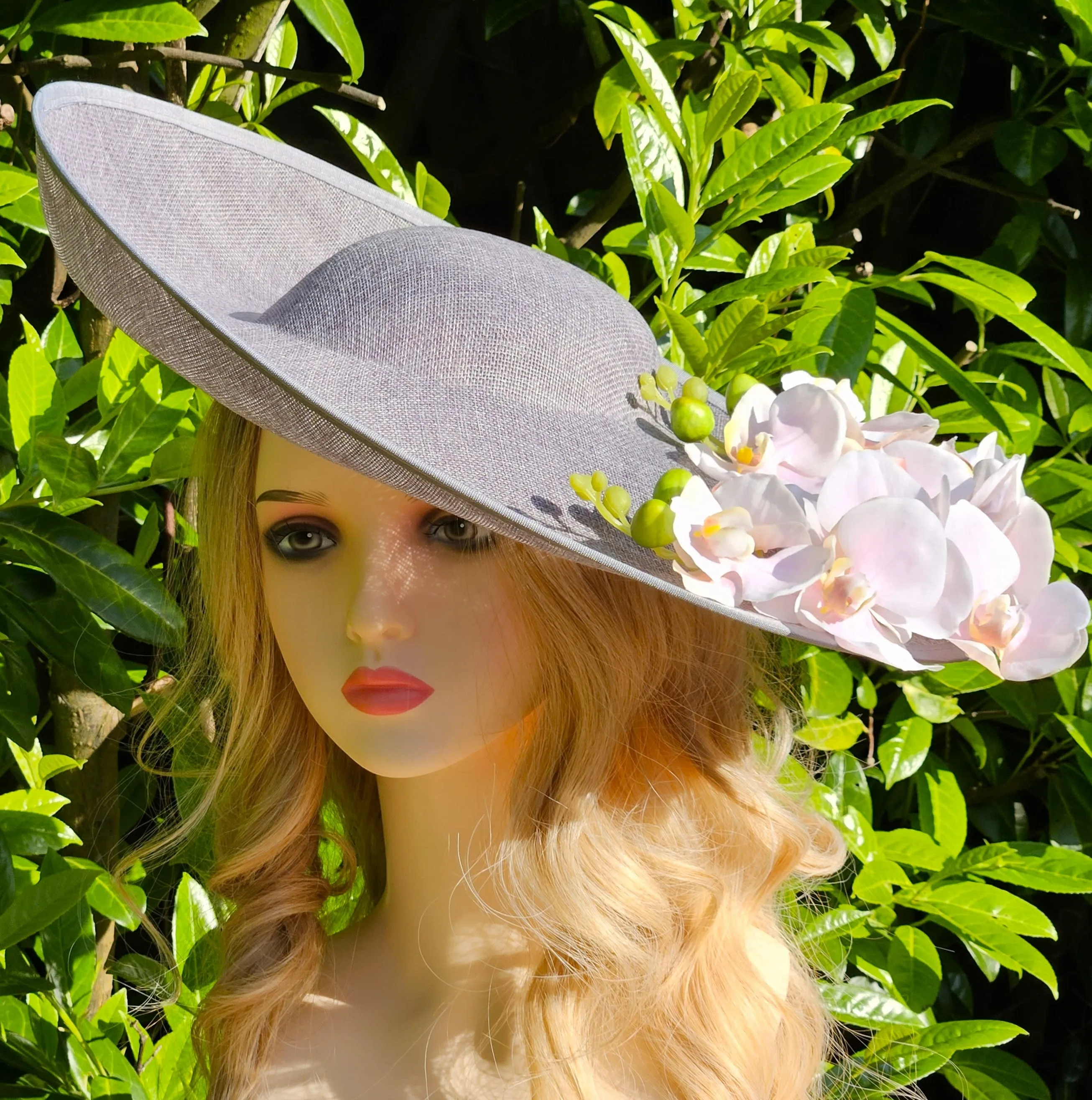 Extra Large Ascot Hat Grey White - Wedding Hats - Derby Hats - Church Hats for Ladies