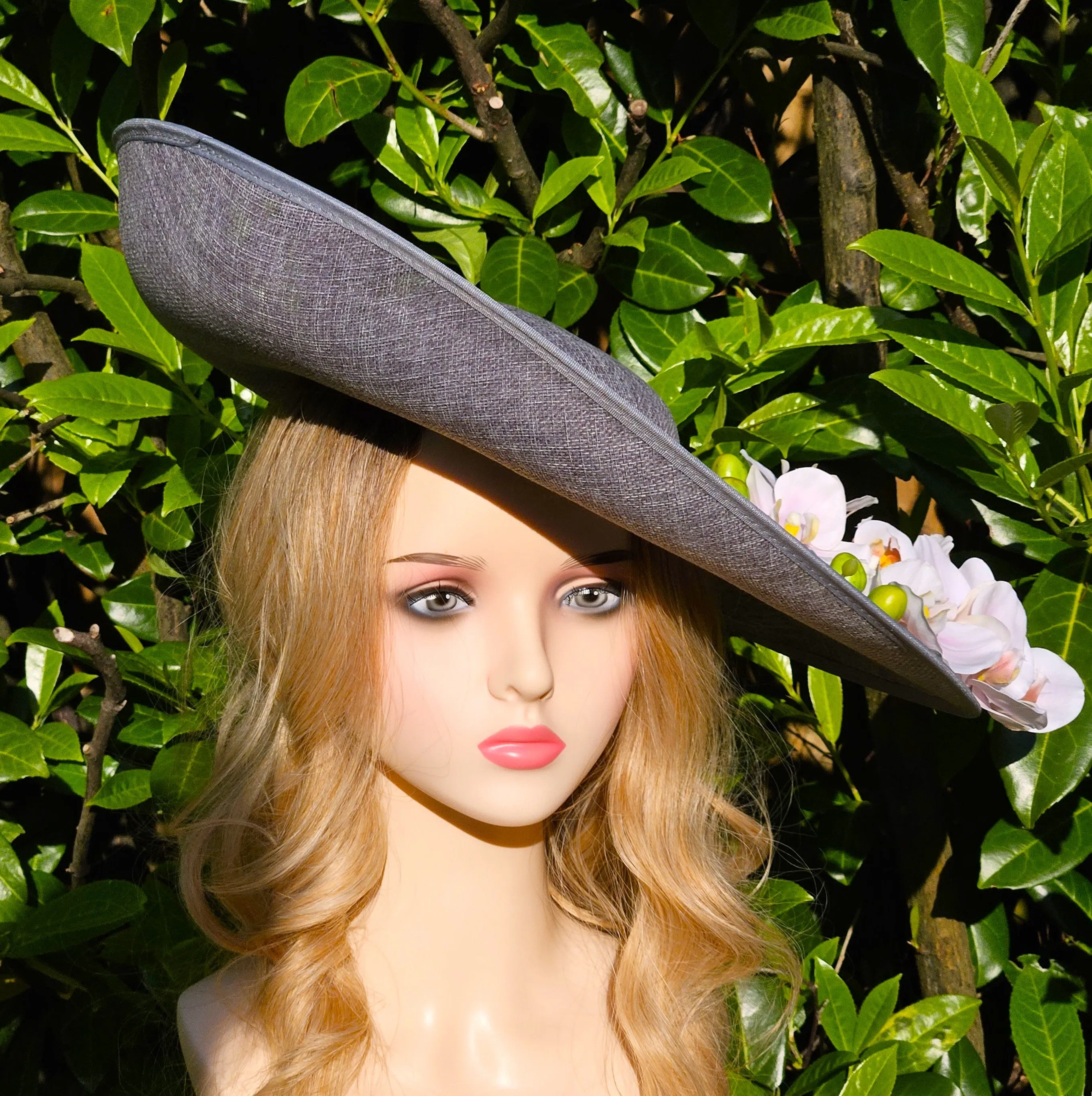 Extra Large Ascot Hat Grey White - Wedding Hats - Derby Hats - Church Hats for Ladies