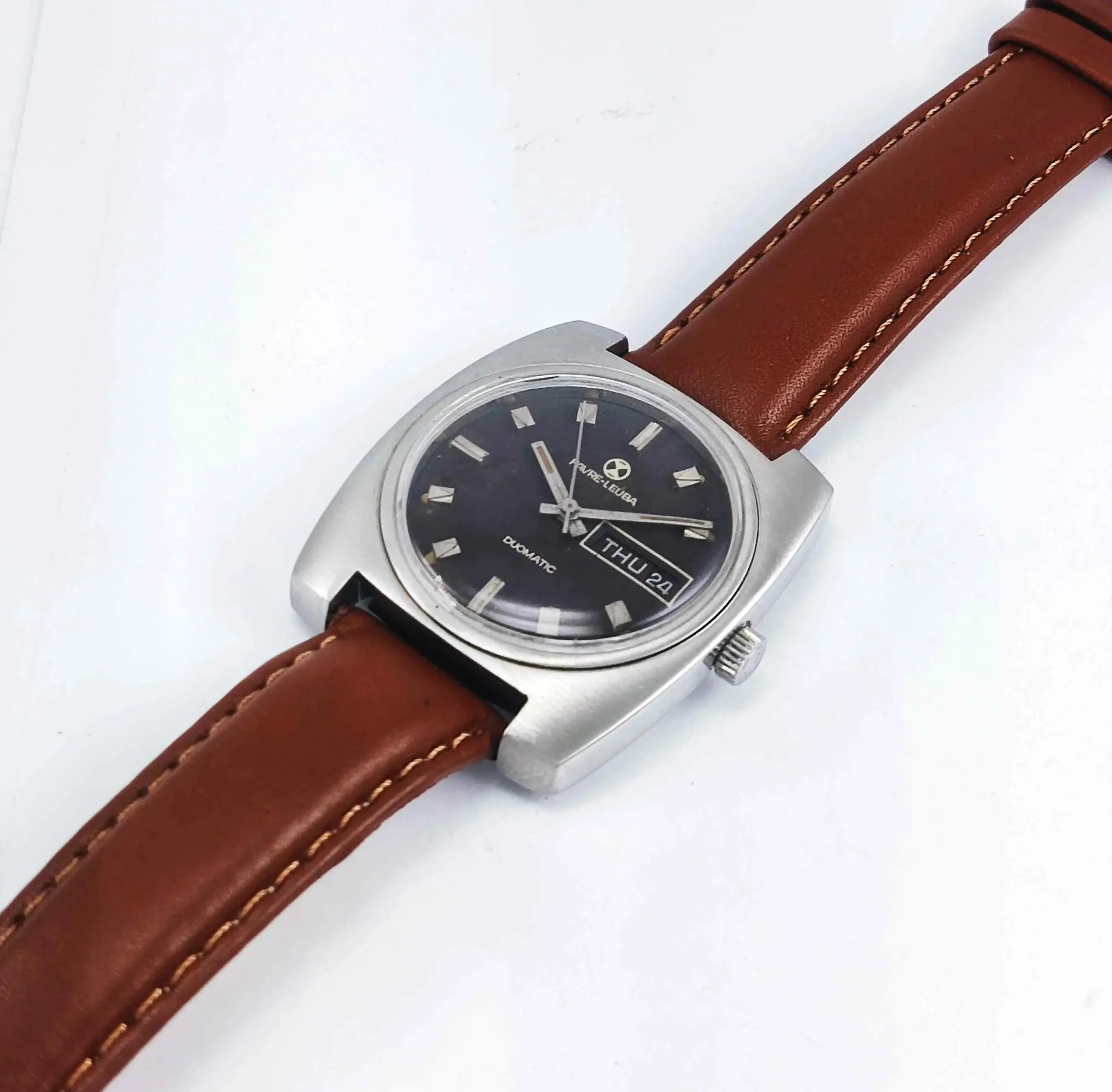 Favre Leuba Duomatic 908 Maroon Red Dial Automatic 17 Jewels Men's Wrist Watch