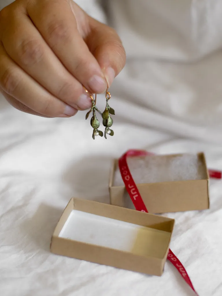 Mistletoe Jewelry