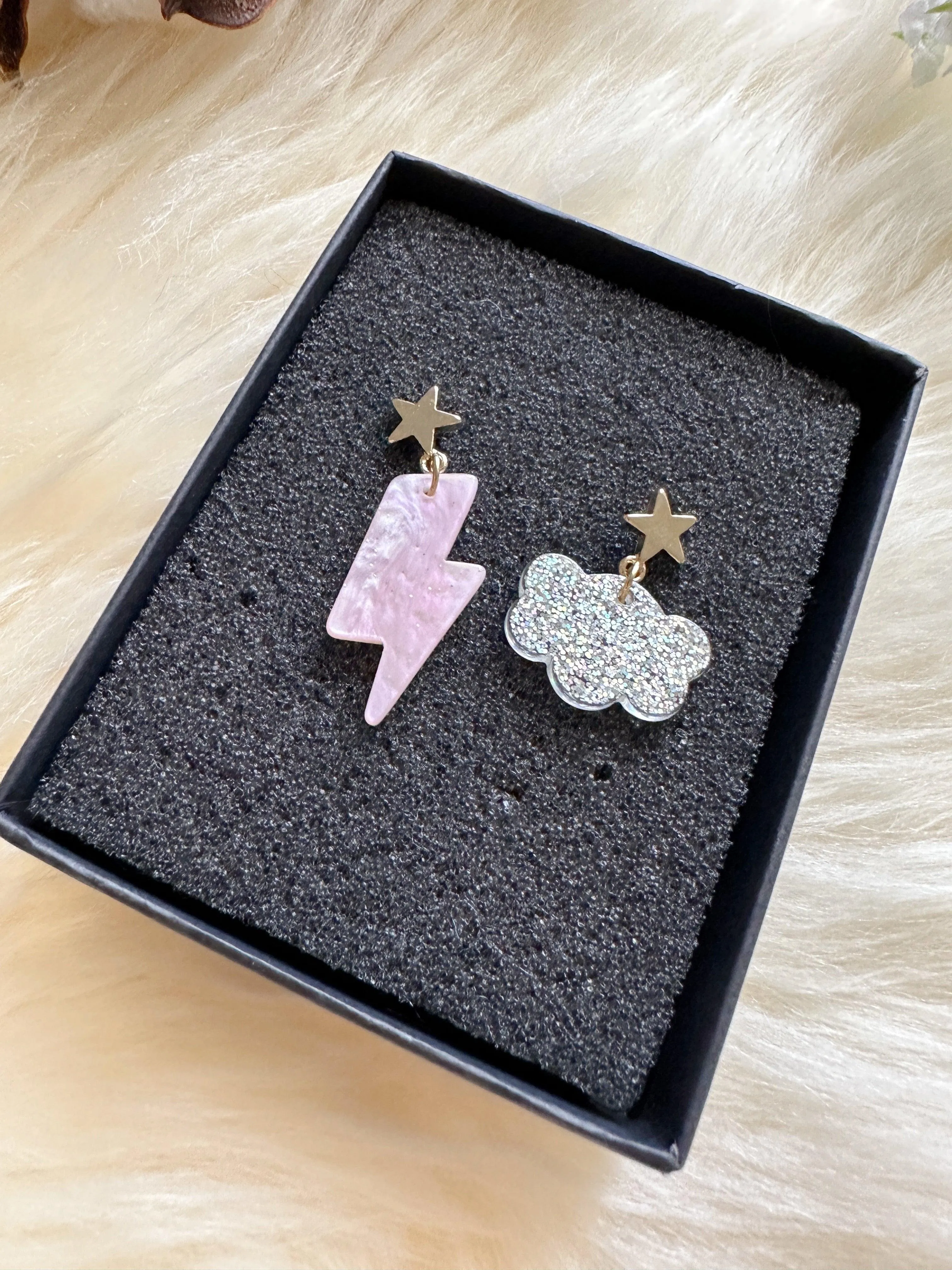 Thunder and cloud mismatch earrings